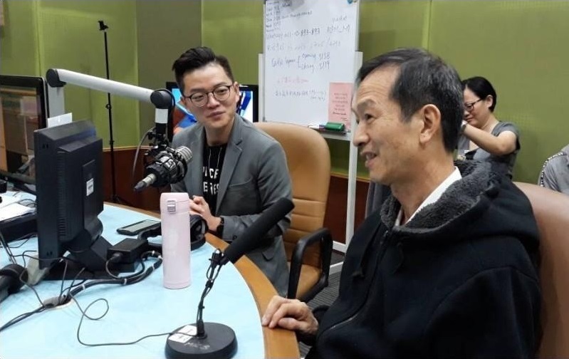 周老師節目受訪03